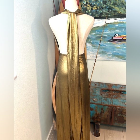 Metallic Gold,Sexy Infinity Dress, Lined,,EUC, SO Many Style Options,Size XS/S - Picture 4 of 12